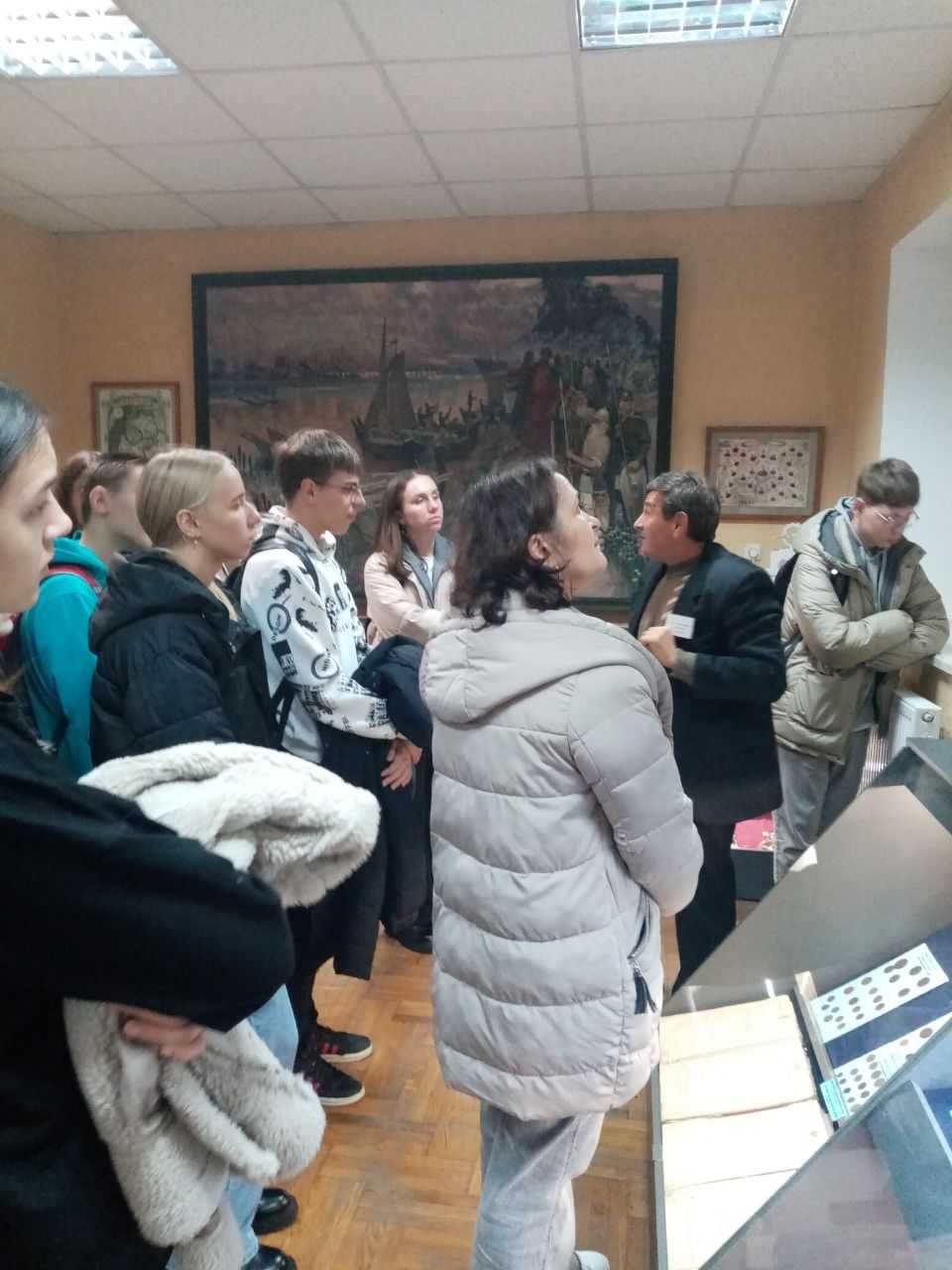 Экскурсия в музей истории Давид - Городка - Featured image